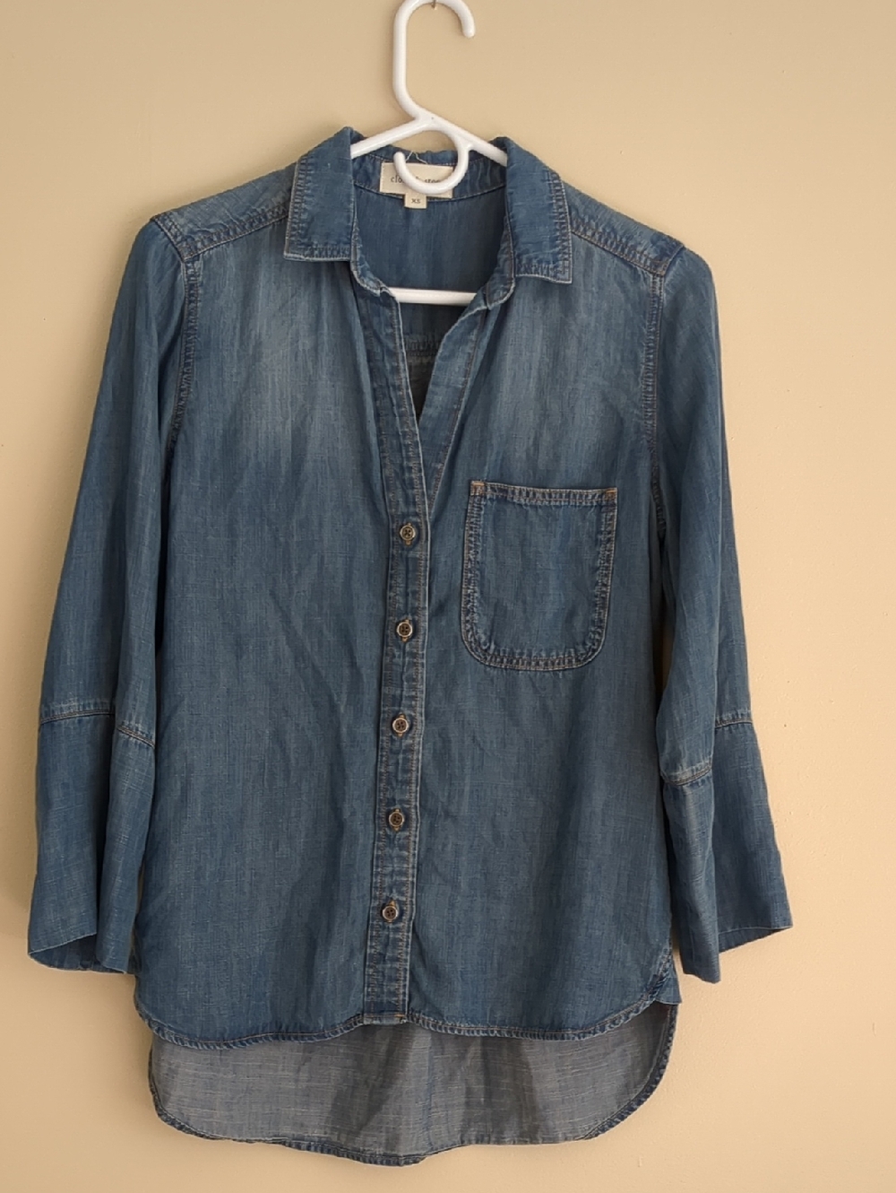 XS Cloth & Stone Blue Button Front Tencel Denim Shirt